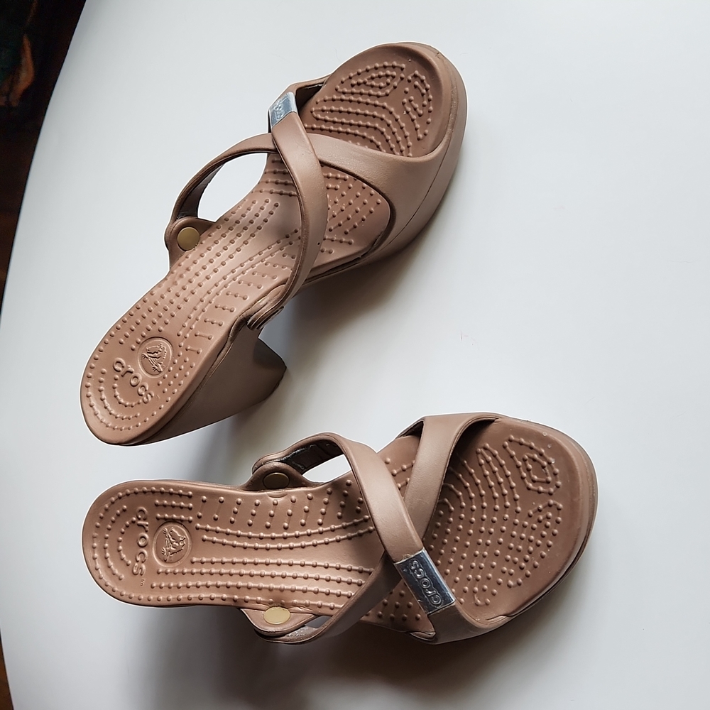 Crocs Brown heels